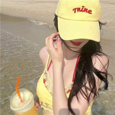 窃窃私语